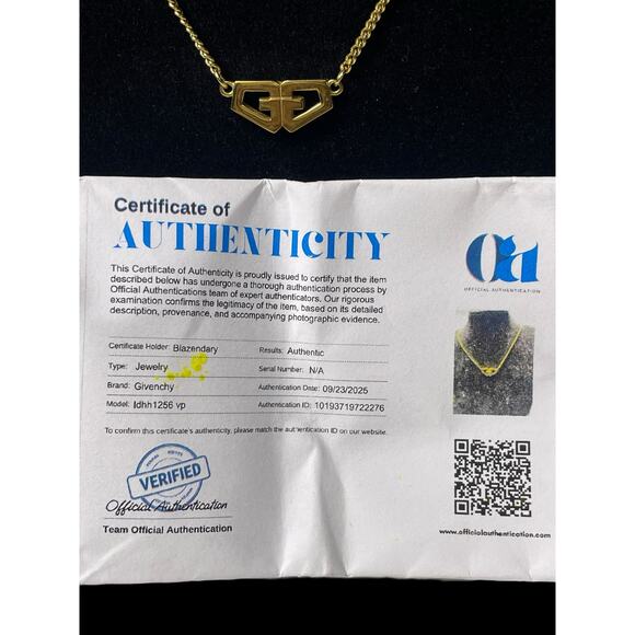 Vintage 1979 Givenchy Gold Plated GG Logo Necklace 15.5 in Women Jewelry COA - Picture 6 of 7